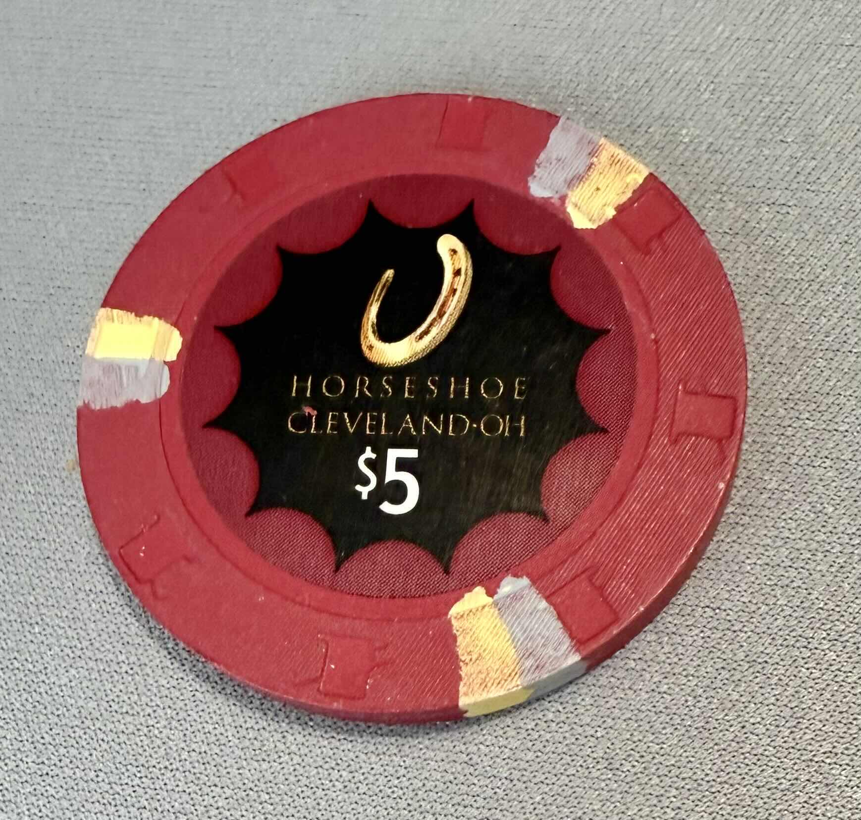 Photo 1 of 11-HORSESHOE CLEVELAND, OHIO $5.00 CASINO GAMING CHIPS
