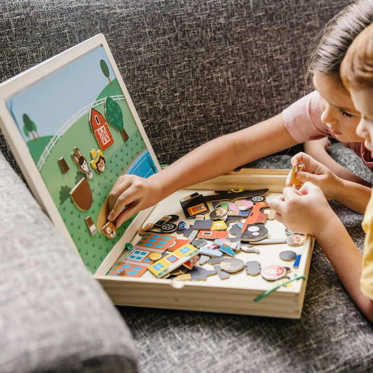 Photo 1 of NEW MELISSA & DOUG MAGNETIC MATCHING PICTURE GAME