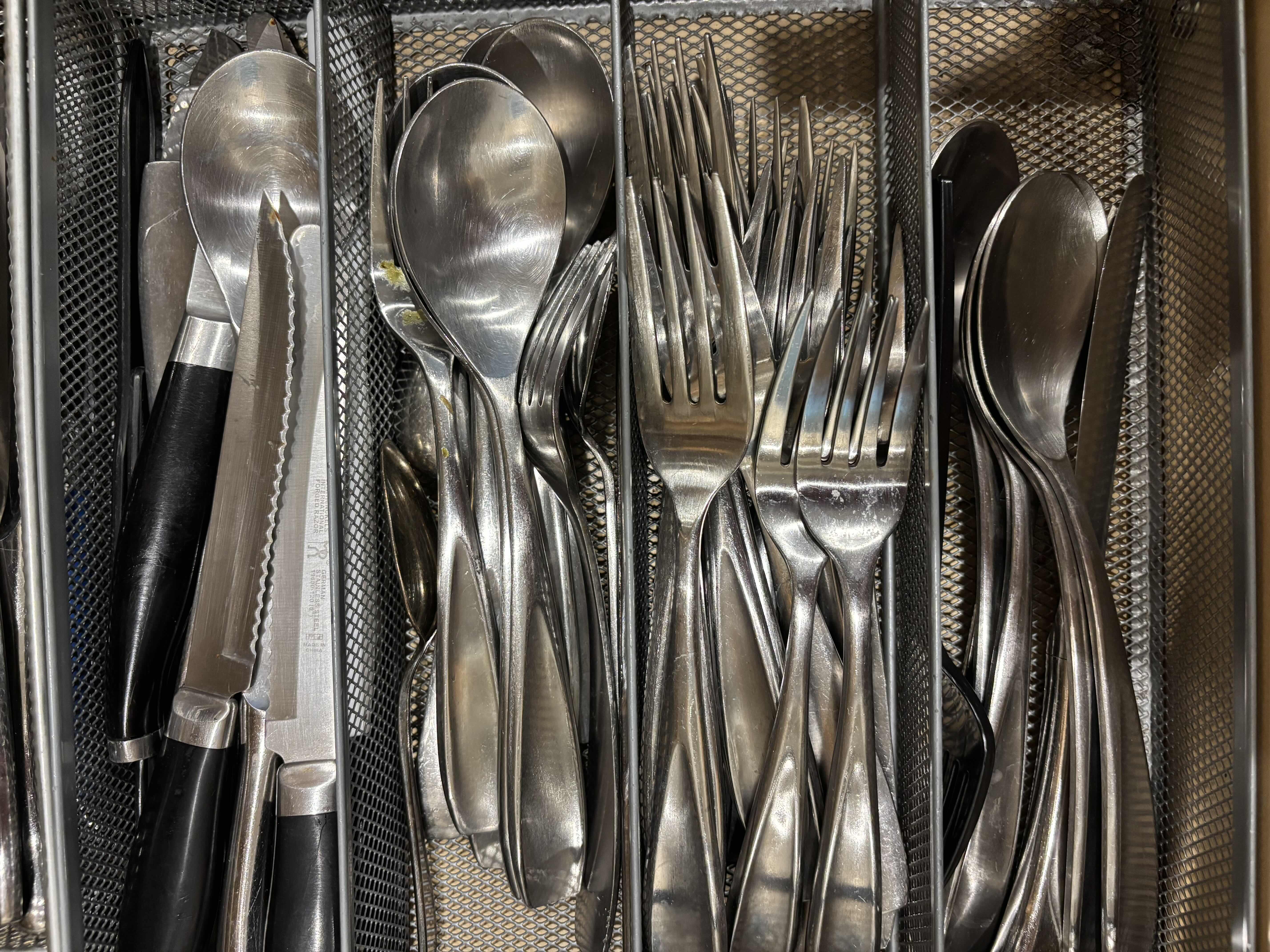 Photo 1 of CONTENTS OF KITCHEN DRAWER
