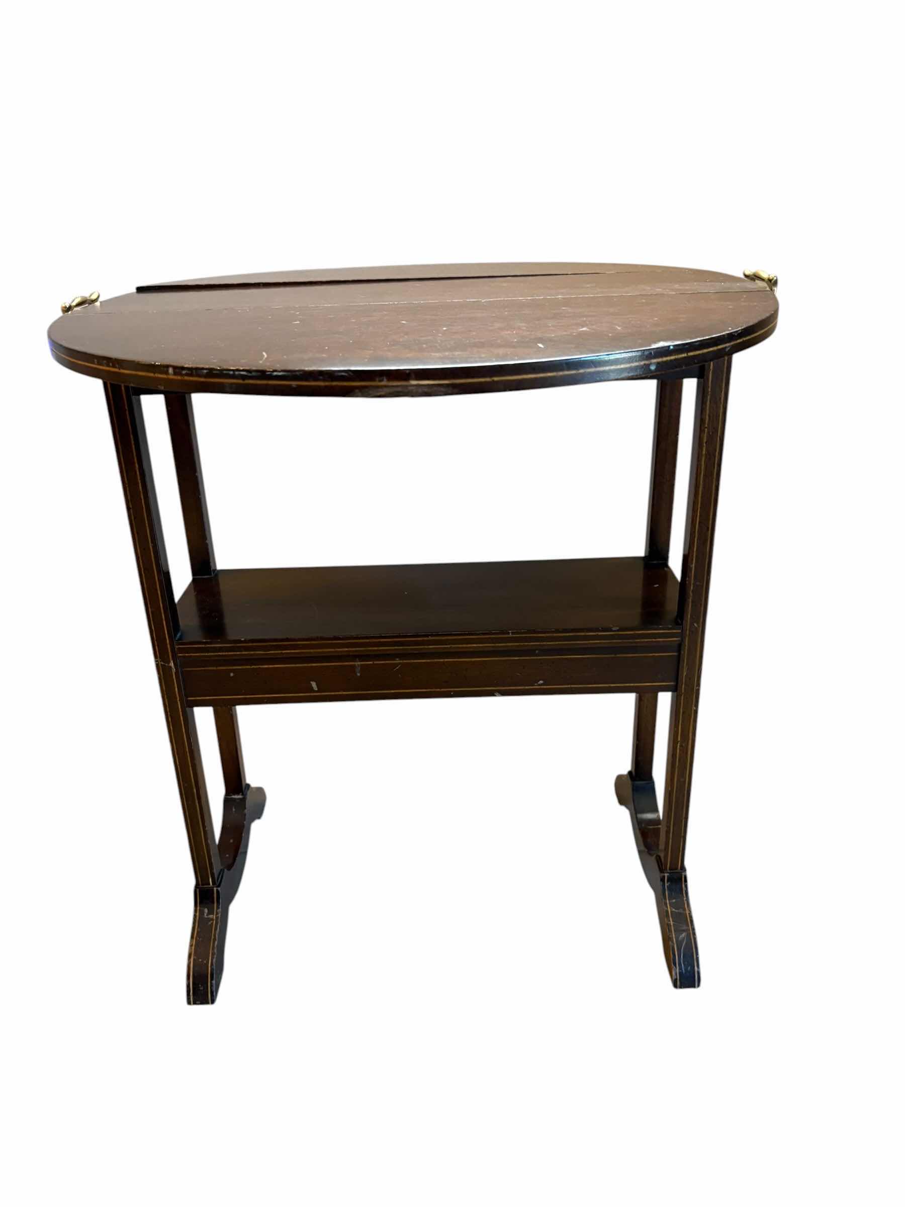 Photo 1 of ANTIQUE BIGGS MAHOGANY DROP SIDE ACCENT TABLE 26”X21”H25” $1800