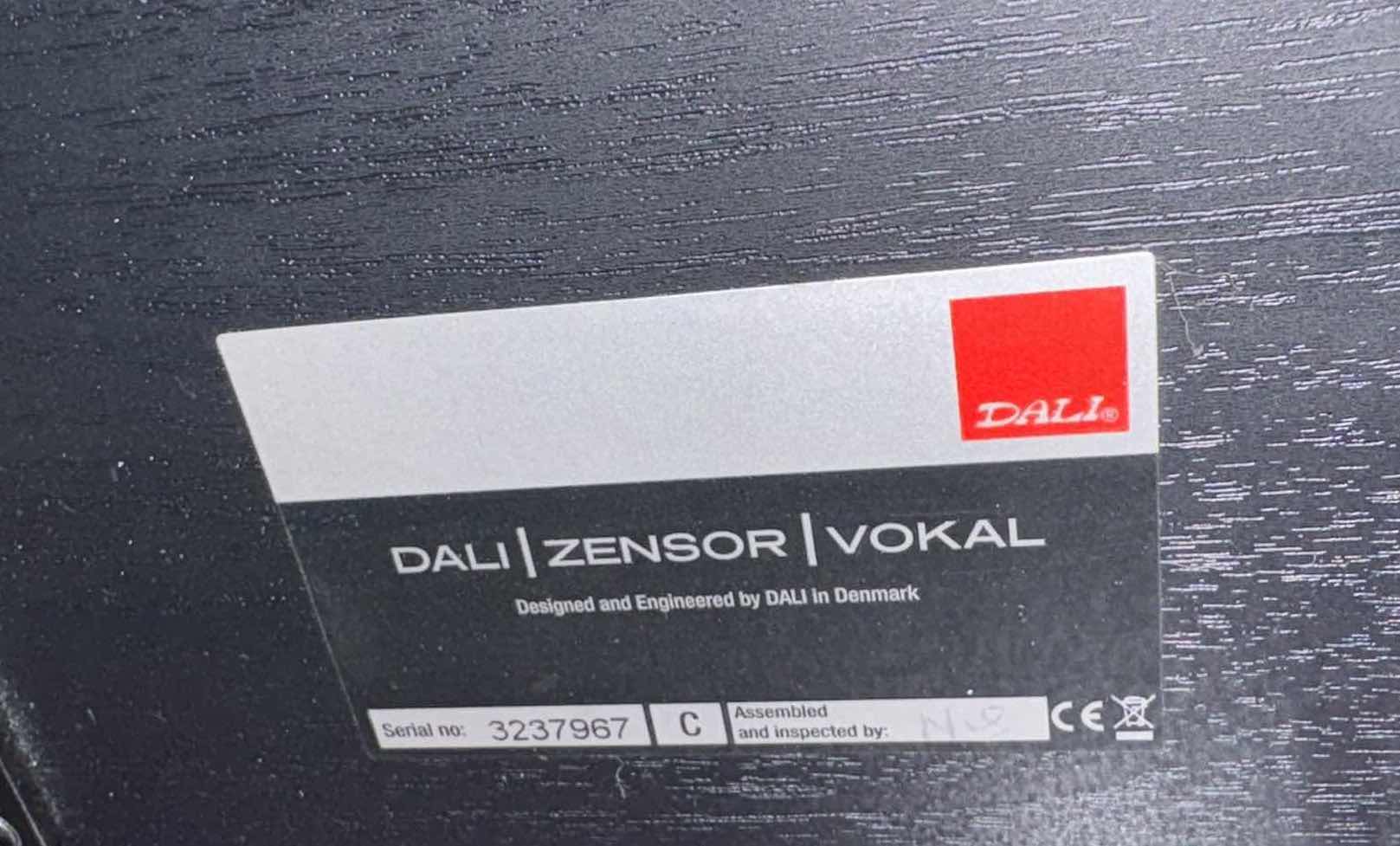 Photo 1 of DALI ZENSOR VOKAL CENTER SPEAKER SERIAL NUMBER 3237967