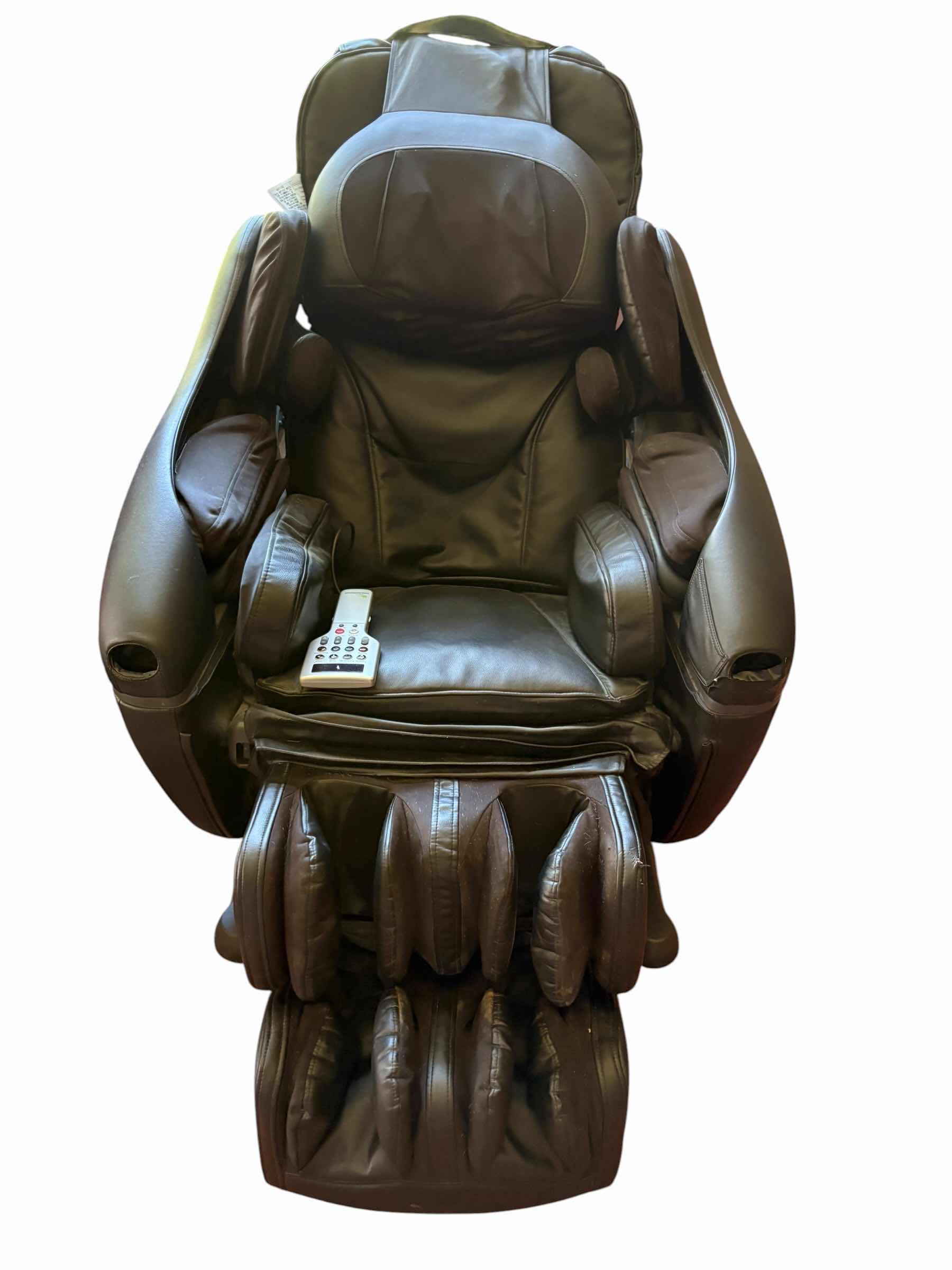 Photo 1 of INADA DREAMWAVE JAPANESE THERAPEUTIC MASSAGE CHAIR