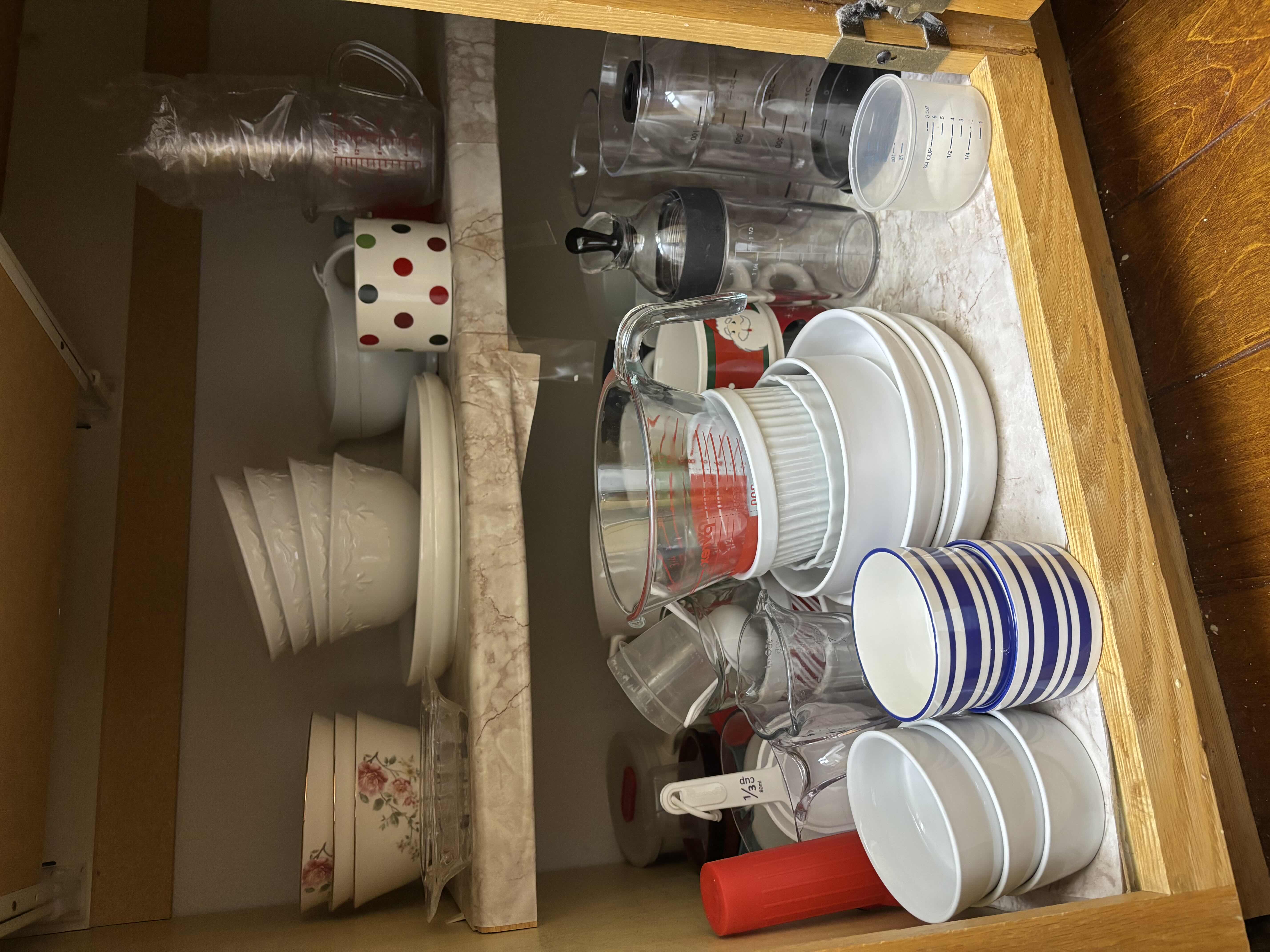 Photo 1 of CONTENTS OF KITCHEN CABINET