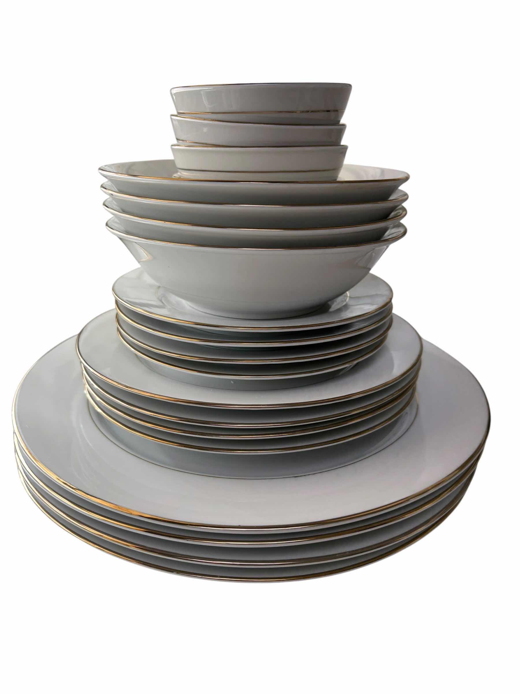 Photo 1 of JCP HOME DISH SET FOR FOUR (24 PIECES)