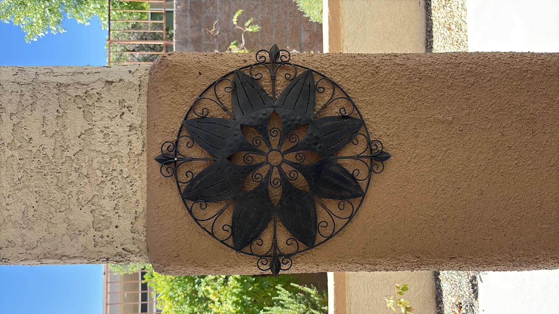 Photo 1 of OUTDOOR FLOWER METAL DECOR D16.5”