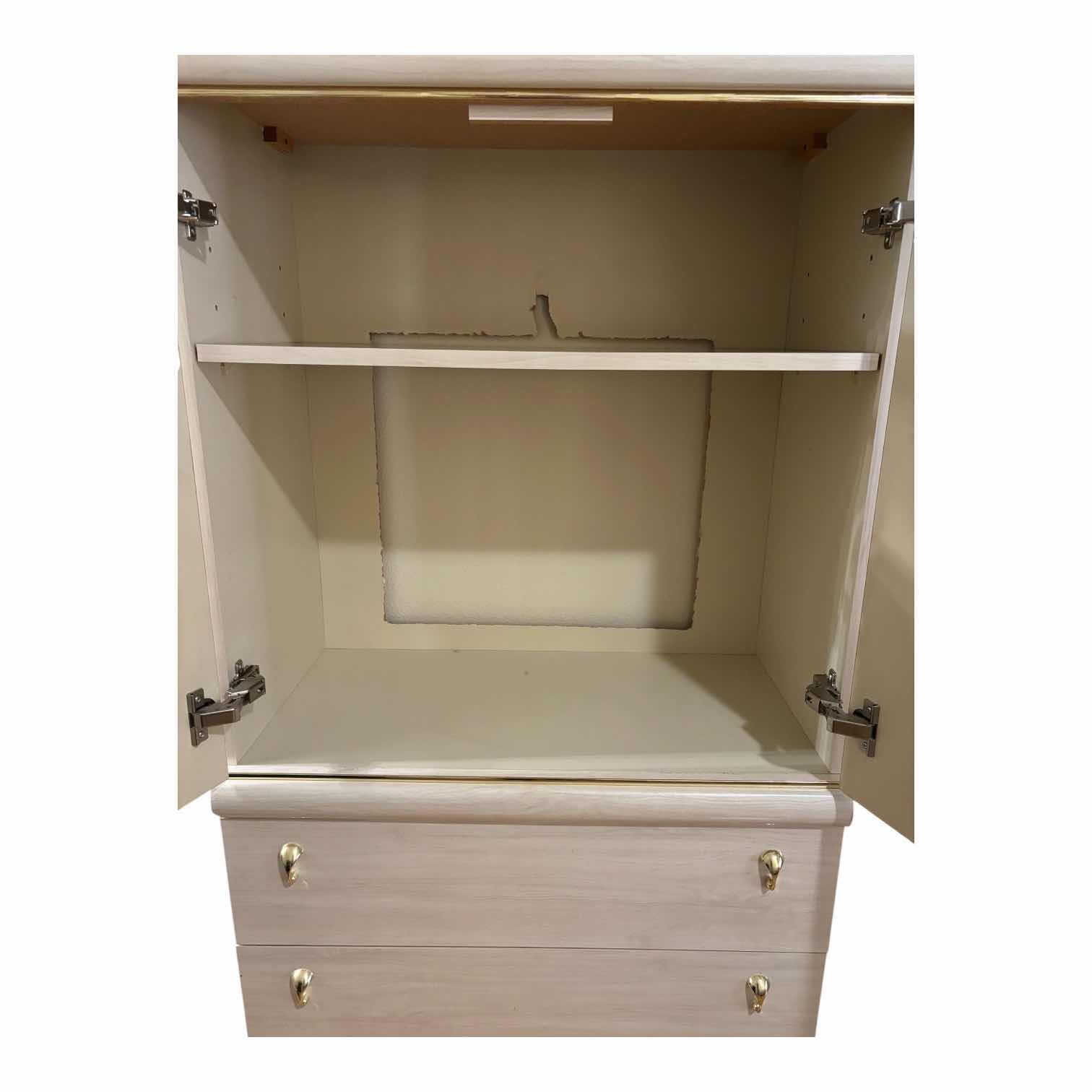 Photo 1 of VINTAGE WARDROBE H54.5” X 32”