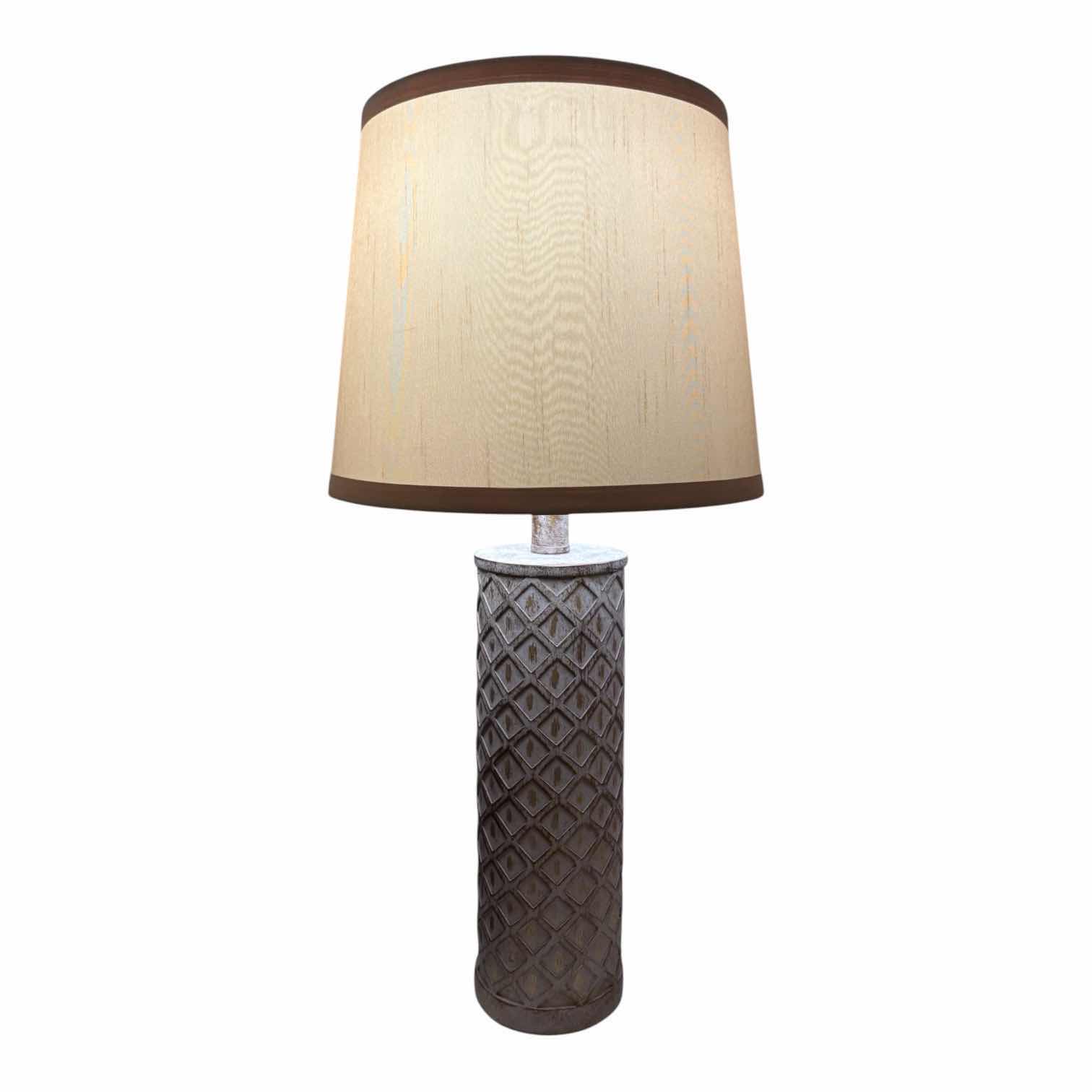 Photo 1 of (2)PCS BLACK AND GREY TABLE LAMP H23”