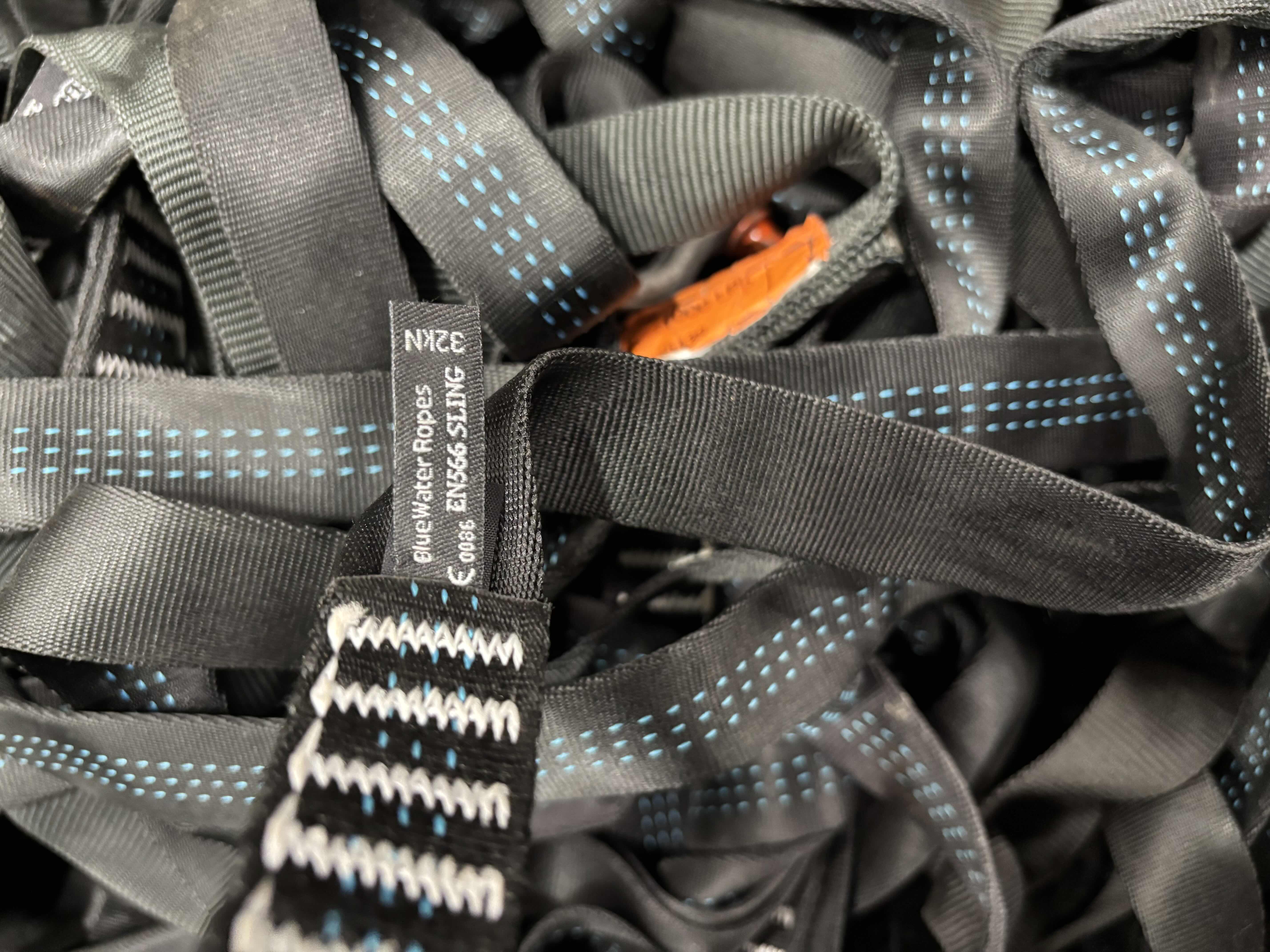 Photo 1 of CONTAINER OF BLUE WATER ROPES EN566 SLINGS