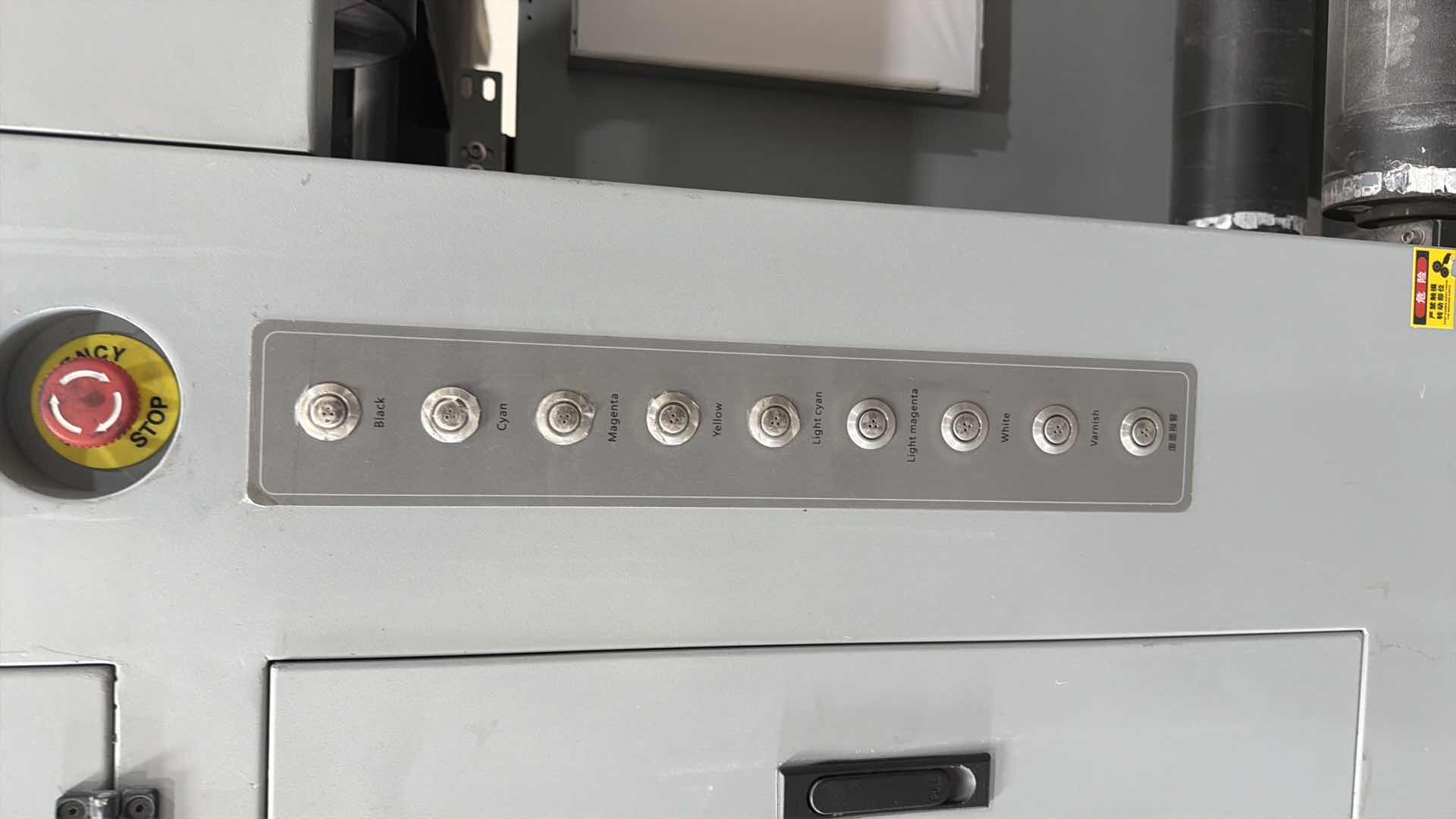 Photo 1 of LANOI INDUSTRIAL LARGE-FORMAT ROLL PRINTER, USED FOR HIGH-VOLUME COMMERCIAL PRINTING ON FLEXIBLE MATERIALS. TECHNOLOGY: USES UV INKJET PRINTING WITH INDUSTRIAL PRINTHEADS (SUCH AS RICOH GEN5/GEN6) FOR IMMEDIATE INK CURING AND DURABILITY. CAPACITY: ENGINEE
