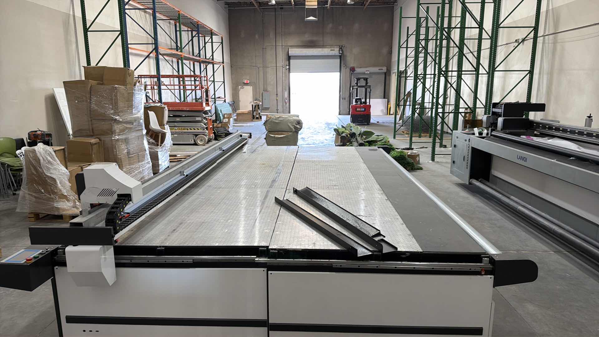 Photo 1 of ALEKVS / ALIOKE BRANDED CNC FIBER LASER CUTTING MACHINE DESIGNED FOR SHEET METAL FABRICATION.