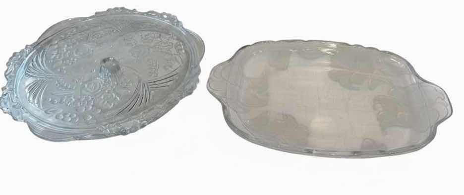 Photo 1 of (2)PCS VINTAGE PRESSED GLASS SERVING PLATTERS & DIVIDED RELISH TRAY D15.5”