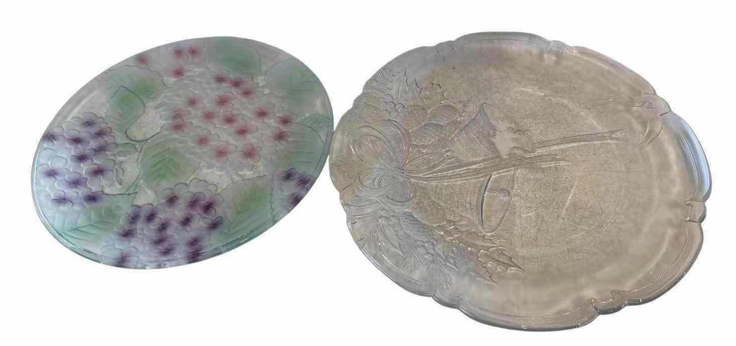 Photo 1 of (3)PCS GLASS SERVING PLATTERS D15”