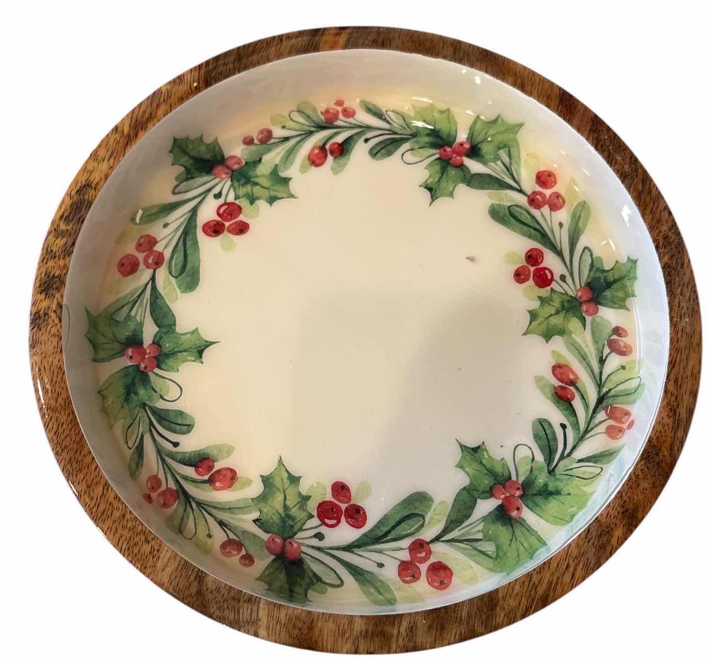 Photo 1 of (12)PCS CHRISTMAS DINNERWARE & SERVINGWARE- POINSETTIA, HOLLY & BERRY DESIGNS D9.5”