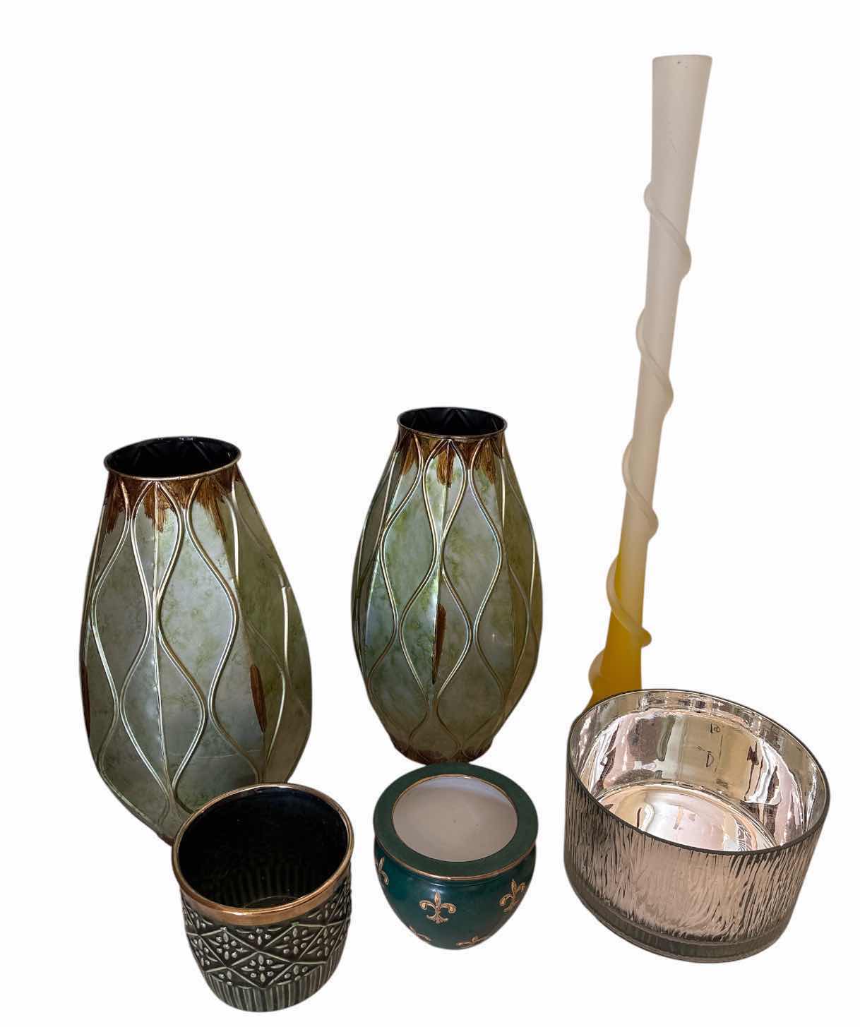 Photo 1 of (6)PCS DECORATIVE VASE & PLANTER H27.5”