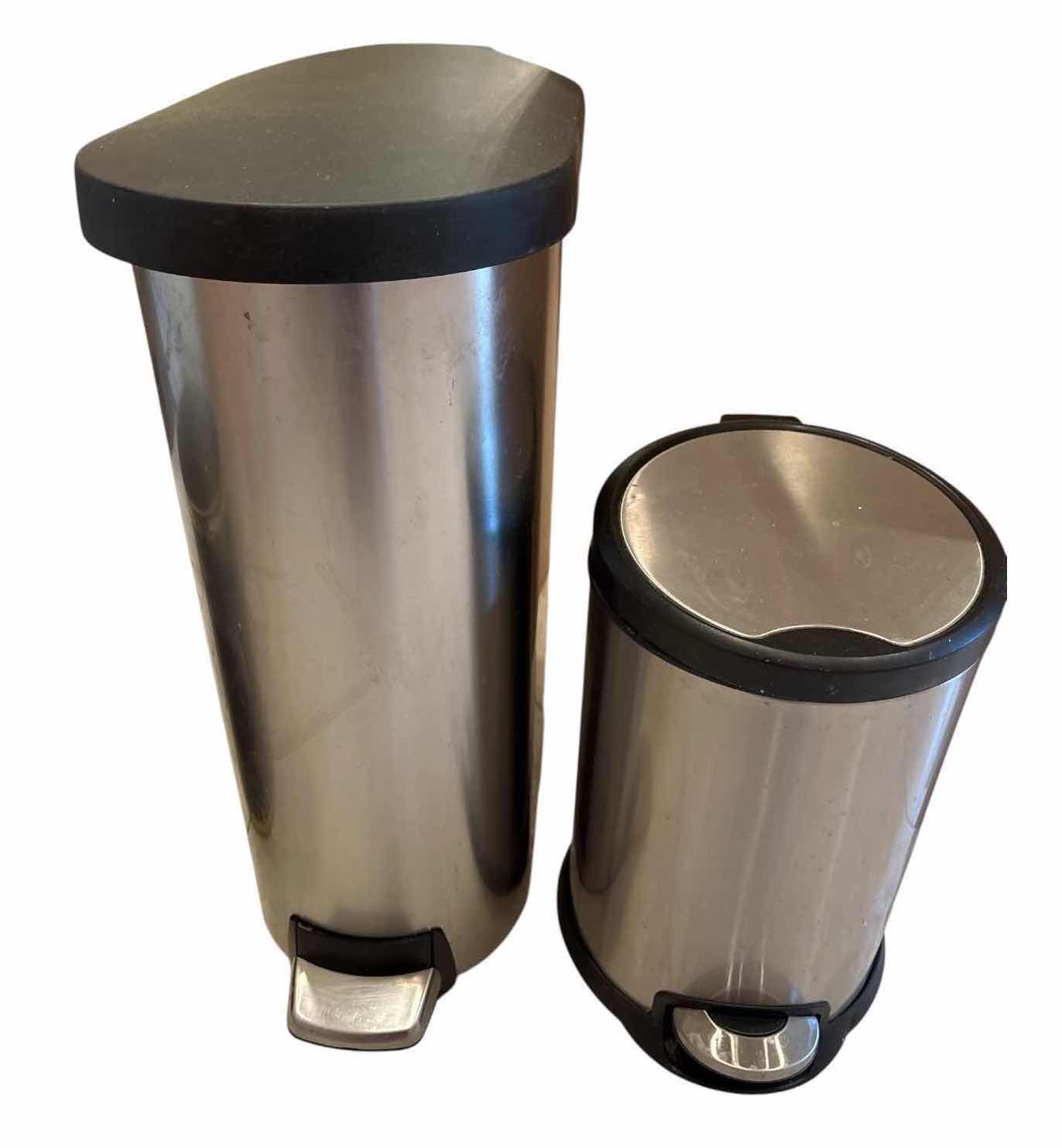 Photo 1 of (4)PCS TRASH CANS -SIMPLE HUMAN AND MORE 19.5”X10”X22.5”