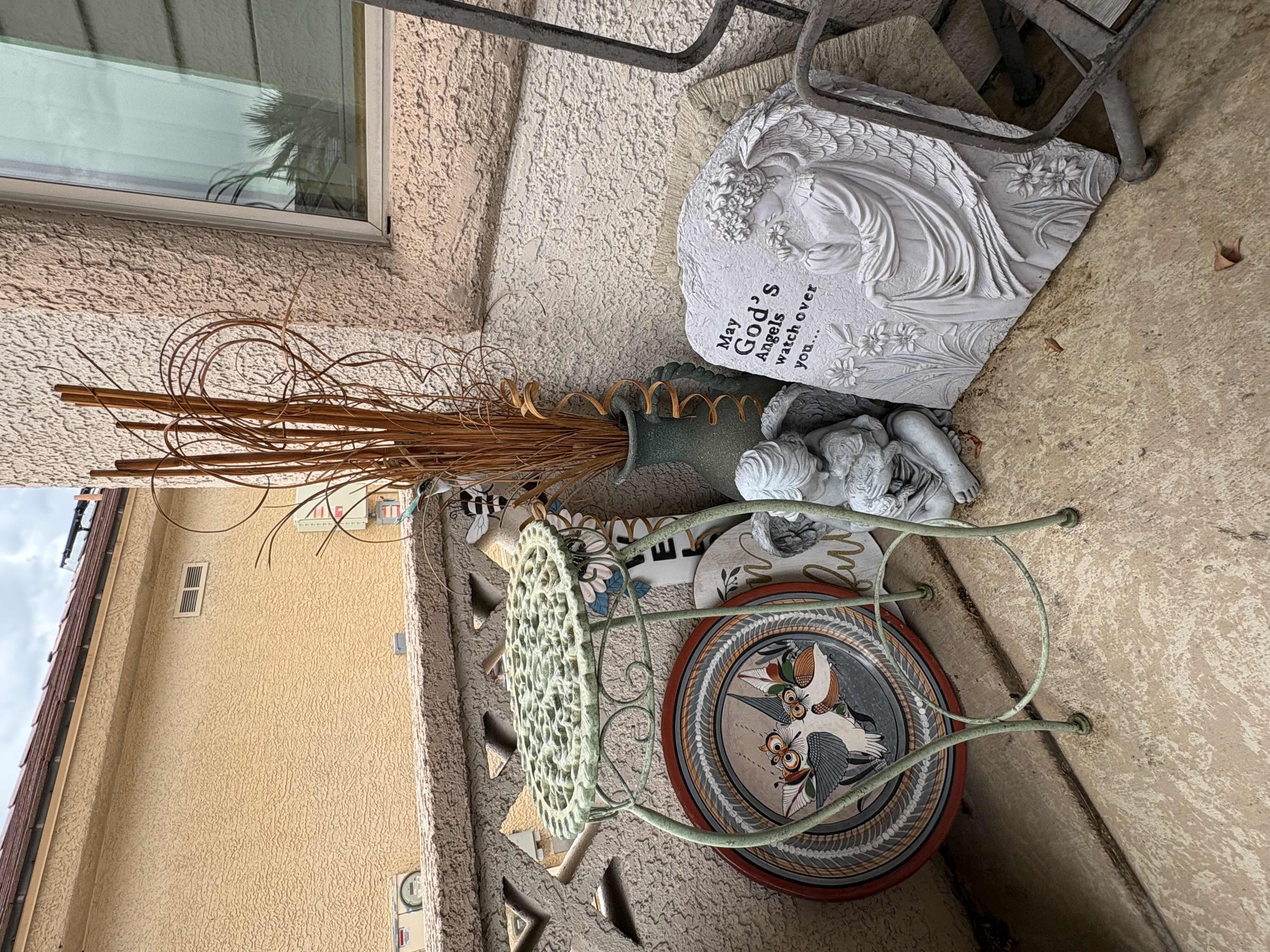 Photo 1 of OUTDOOR GARDEN DÉCOR LOT – ANGEL STATUES, METAL PLANT STAND & WALL ART H24”