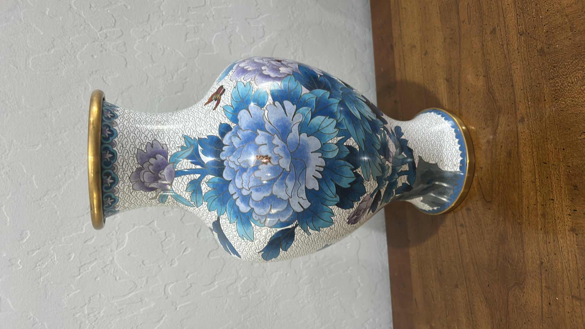 Photo 1 of VINTAGE CHINESE CLOISONNÉ VASE H 16"