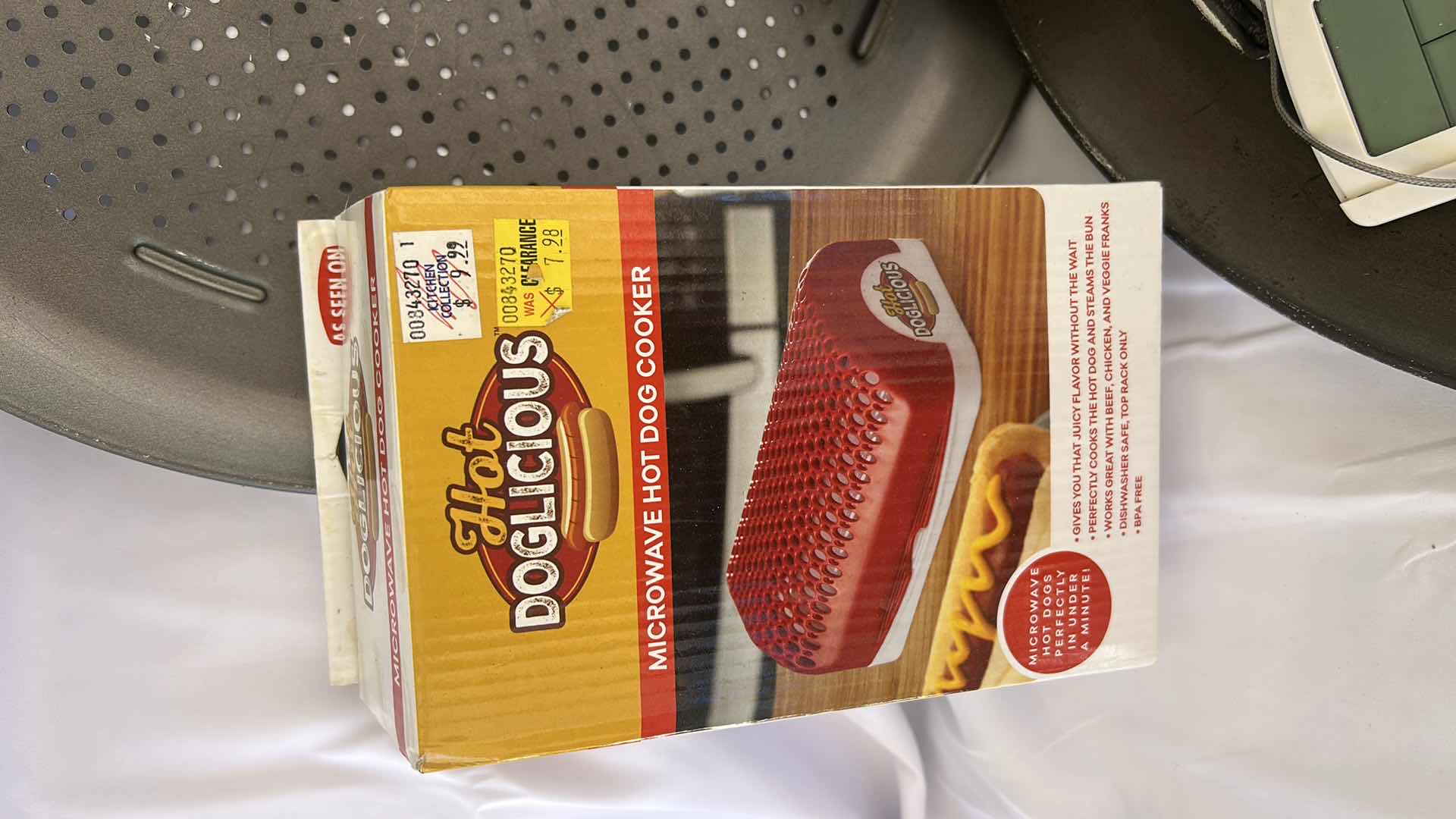 Photo 1 of GOODCOOK AIRPERFECT NONSTICK CARBON STEEL PIZZA PANS, ONEIDA COOKING TOOLS, MICROWAVE HOT DOG COOKER & ASSORTED KITCHENWARE
