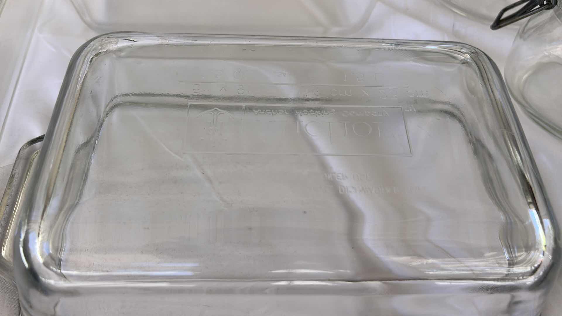 Photo 1 of ANCHOR HOCKING OVEN BASICS, PYREX & ASSORTED GLASS BAKEWARE
