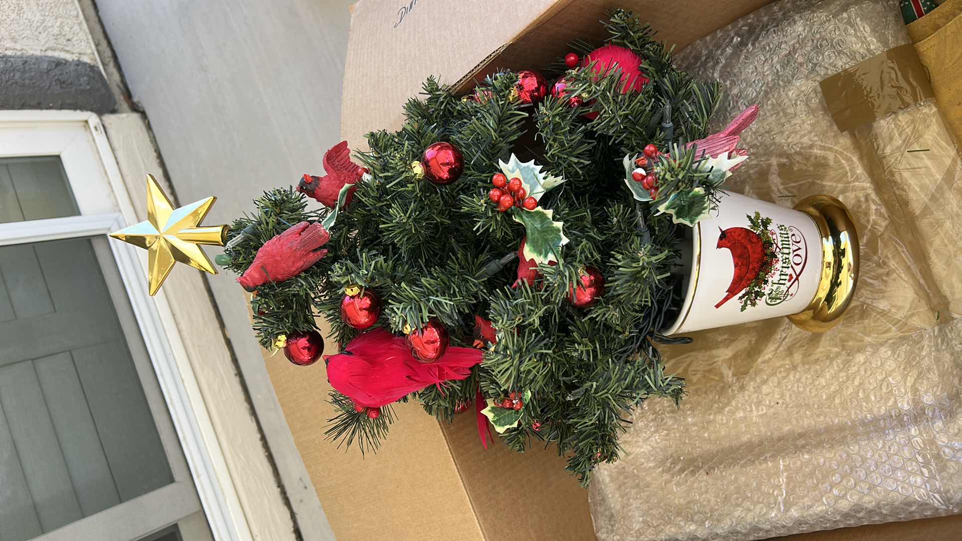 Photo 1 of CHRISTMAS DECOR AND LINENS