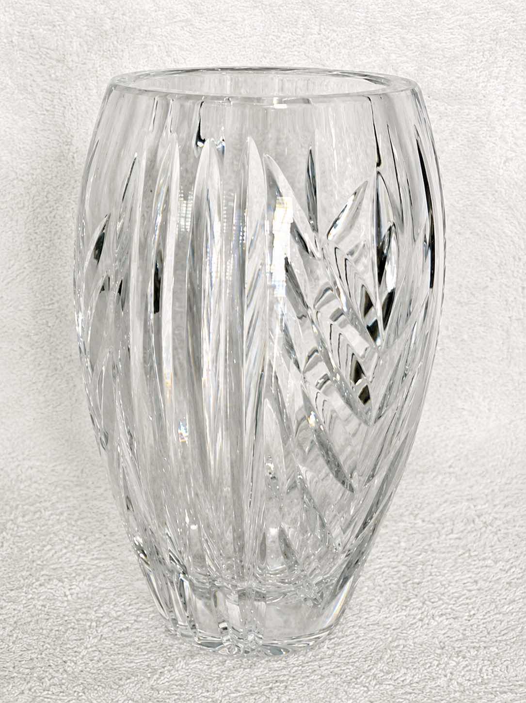 Photo 1 of COSKA CUT CRYSTAL VASE H6.5”
