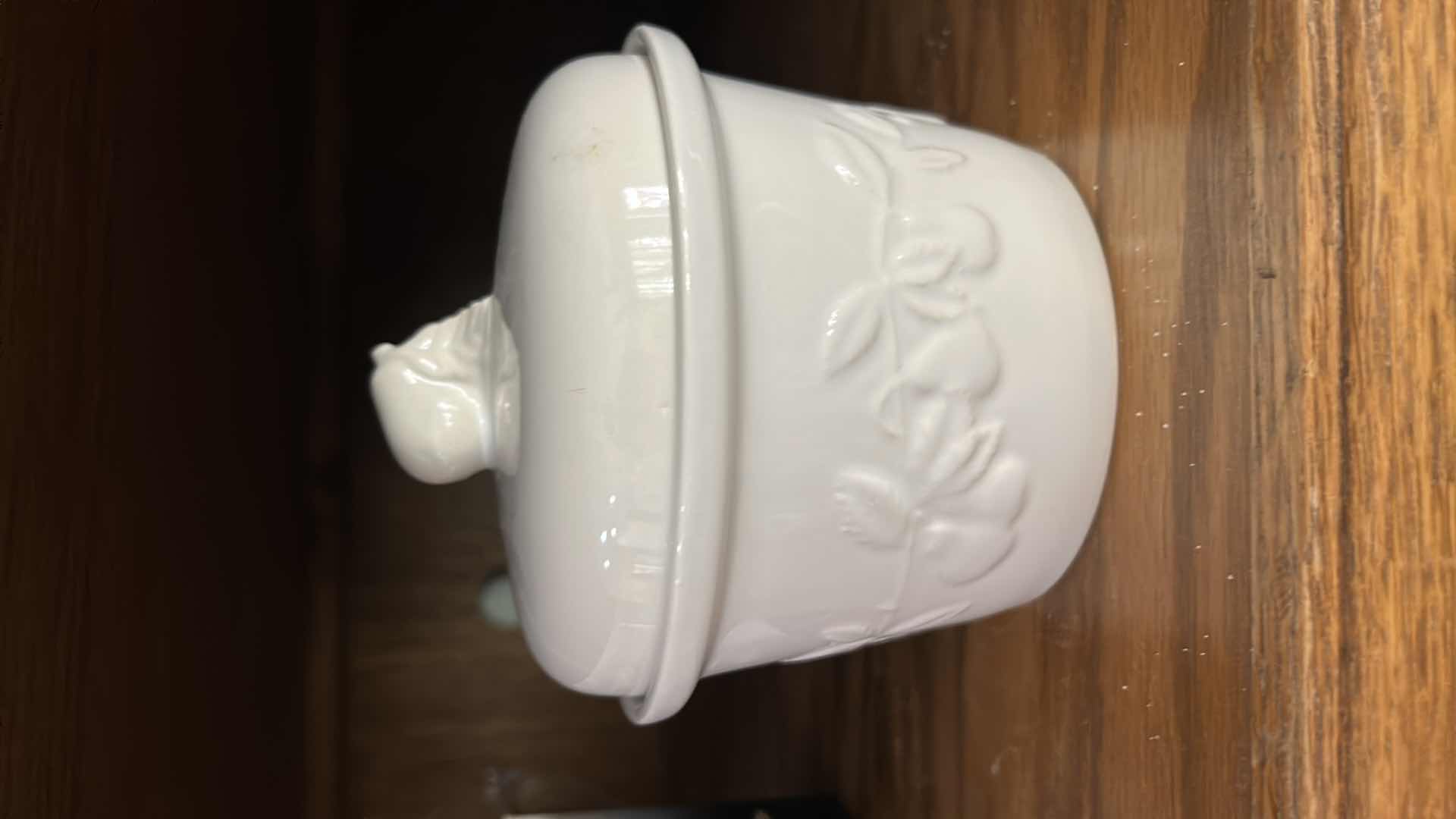 Photo 1 of 4 VINTAGE BANDWAGON WHITE CERAMIC LIDDED BOWLS