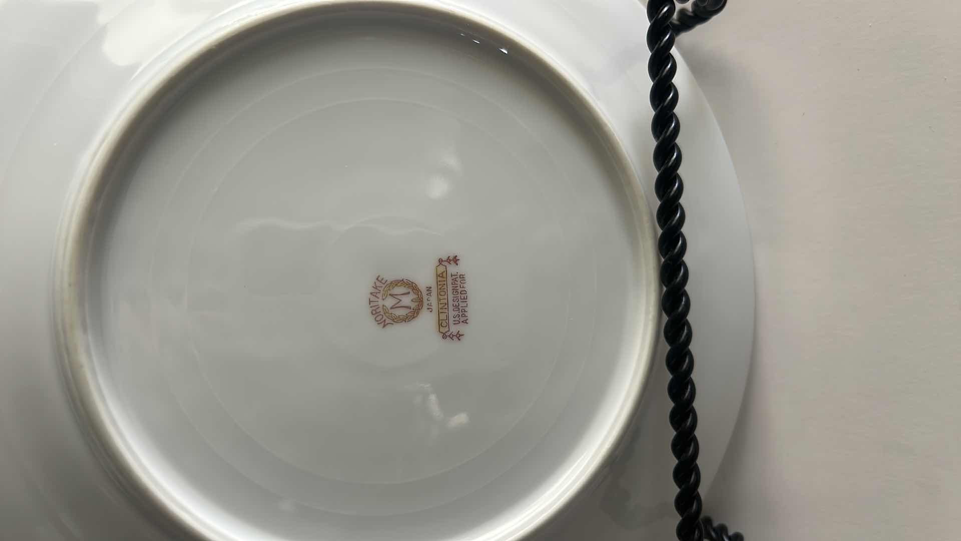 Photo 1 of 8- VINTAGE NORITAKE CLINTONIA 8” PLATES