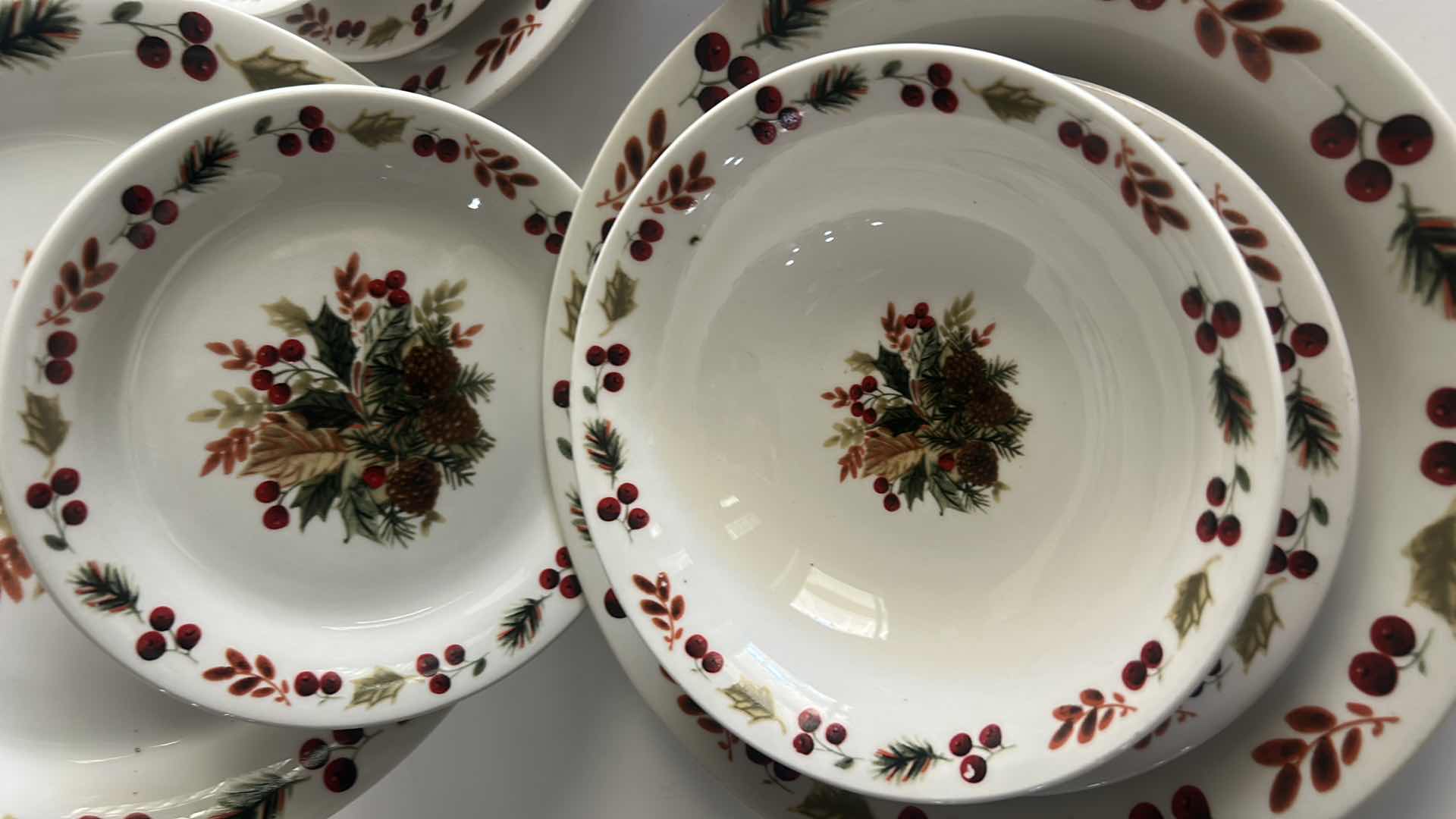 Photo 1 of 9PC CHRISTMAS DINNERWARE