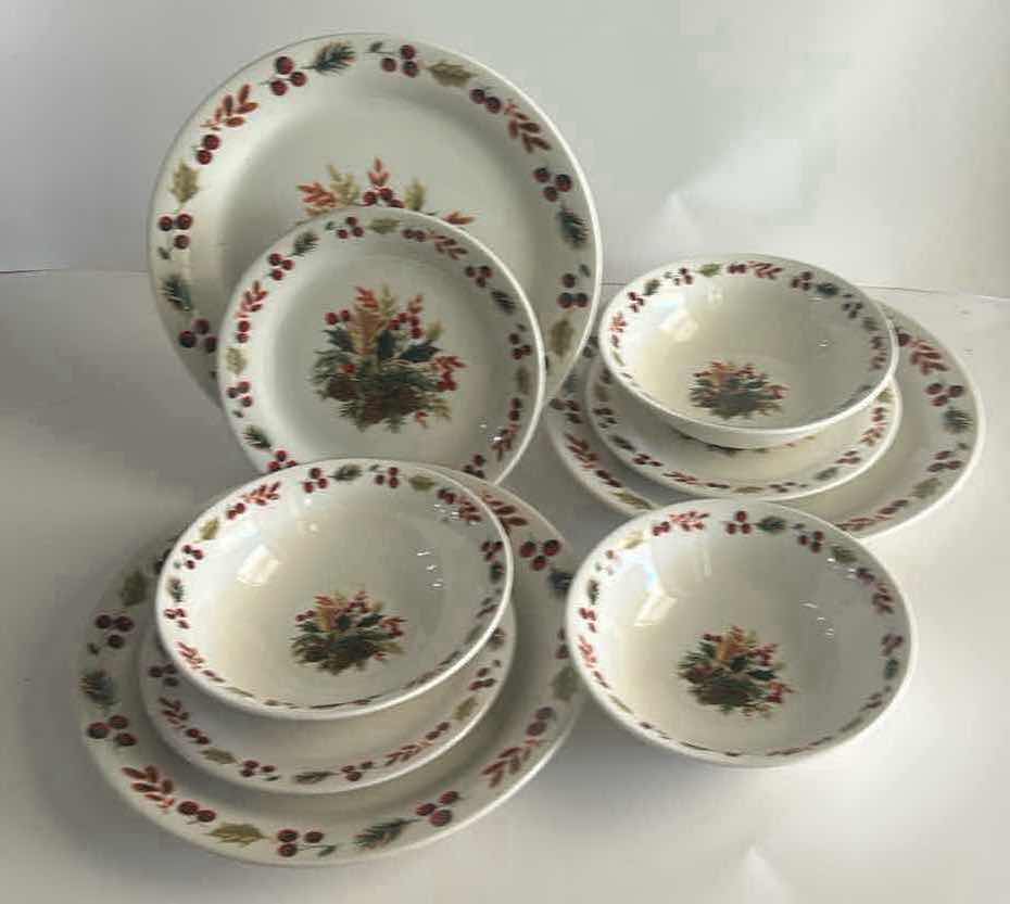 Photo 1 of 9PC CHRISTMAS DINNERWARE