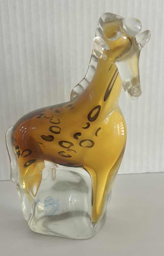 Photo 1 of HAND-BLOWN ART GLASS GIRAFFE FIGURINE W AMBER, CLEAR, & SPOTTED SOMMERSO DESIGN H7.5”