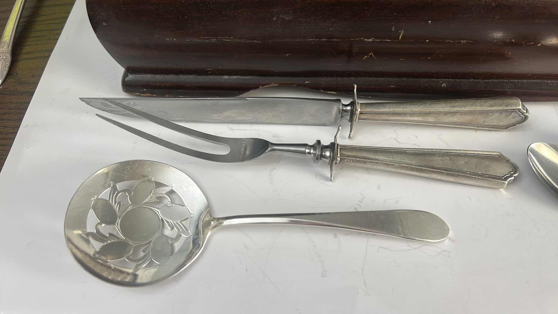 Photo 1 of 64 PC VINTAGE COMMUNITY SILVERPLATE FLATWARE SET + 7 MISC FLATWARE