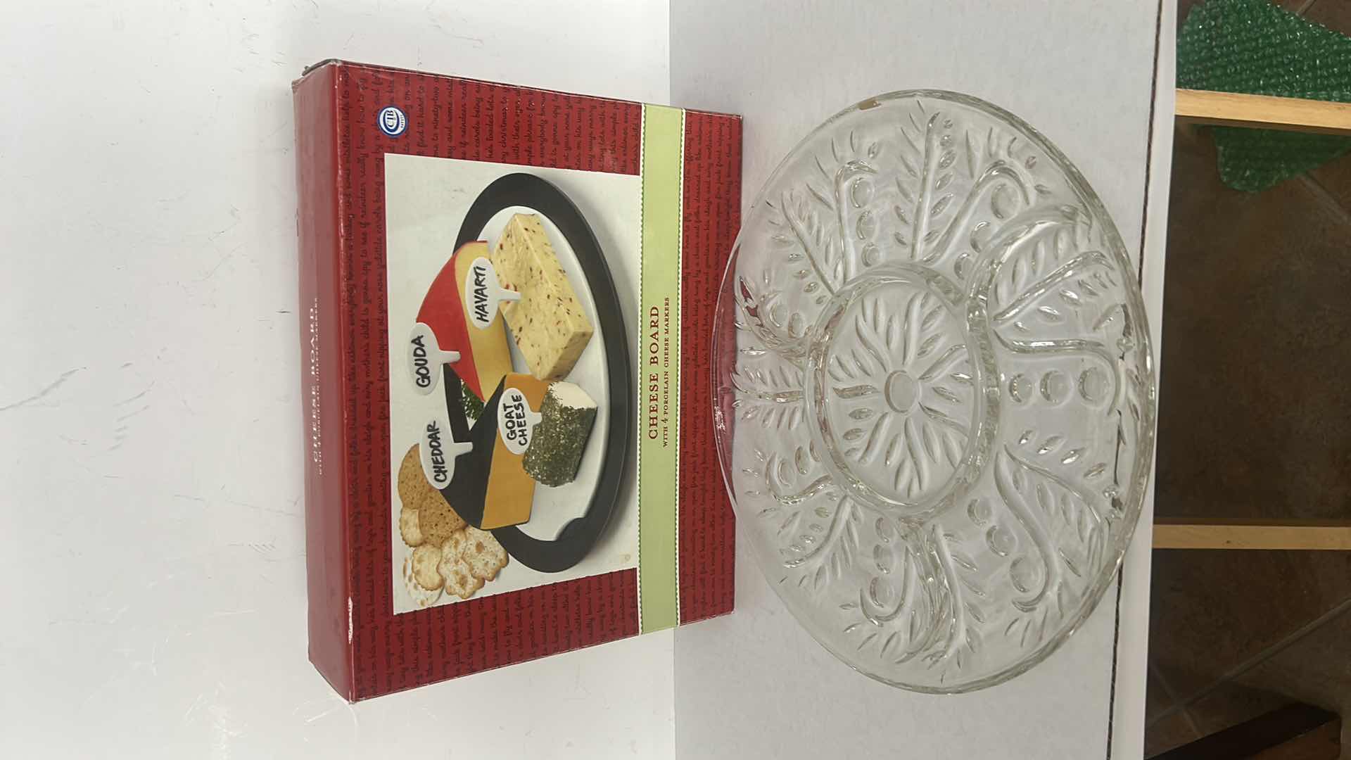 Photo 1 of ROUND CRYSTAL PLATTER AND CHEESEBOARD