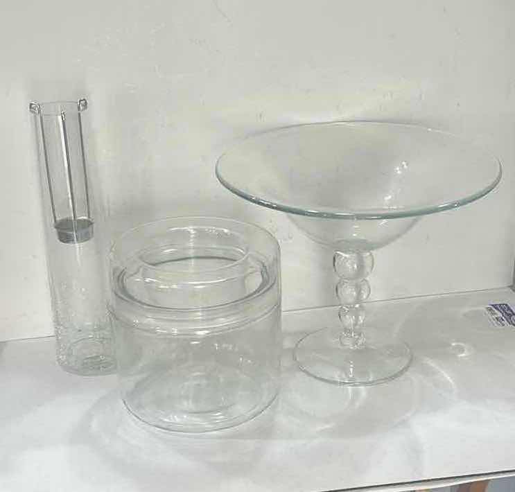 Photo 1 of 3 PC GLASS PIECES H9.25