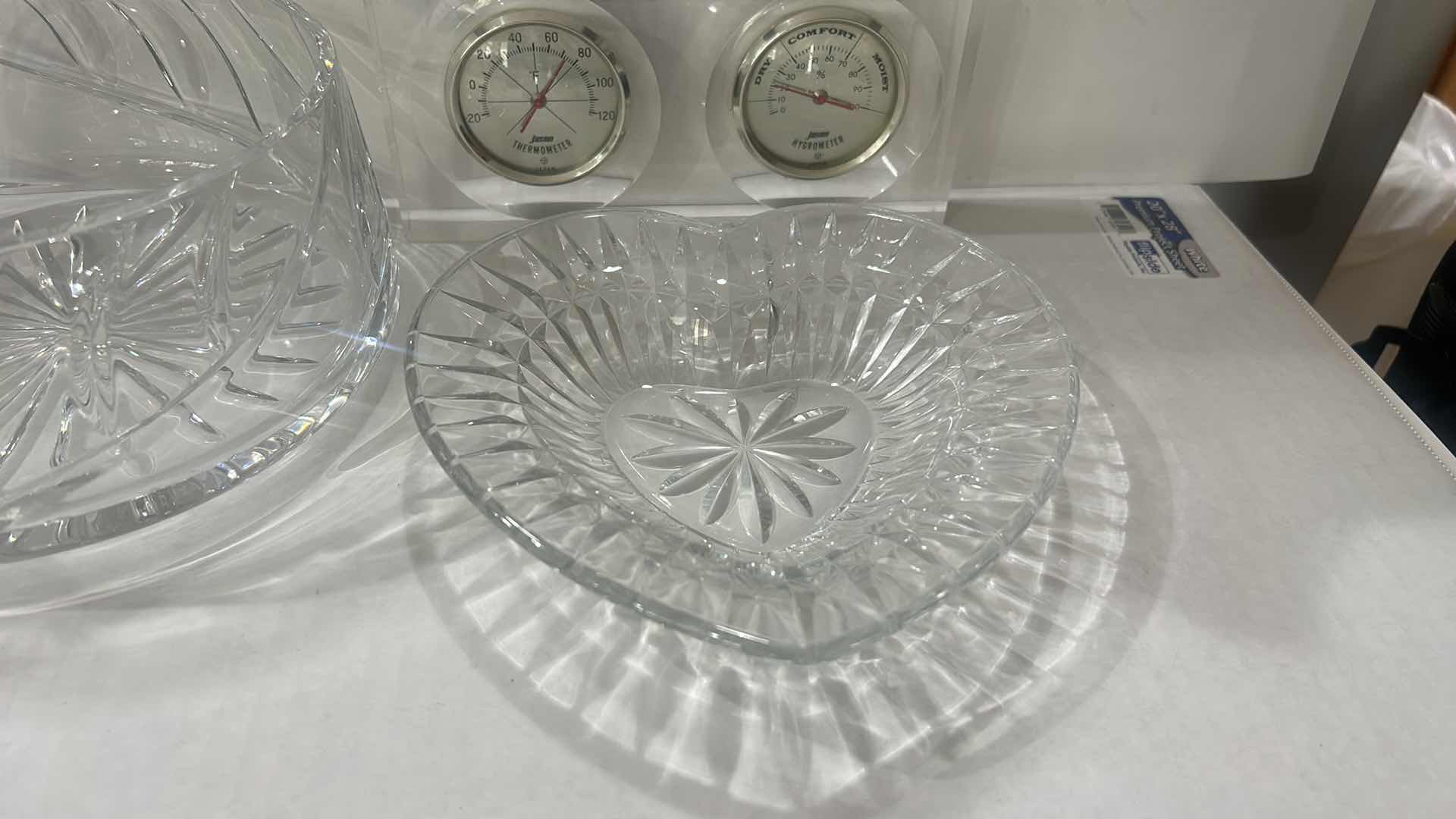 Photo 1 of 2 PC VINTAGE CRYSTAL(BOWL 8” x H4”) & VINTAGE ANALOG WEATHER STATION