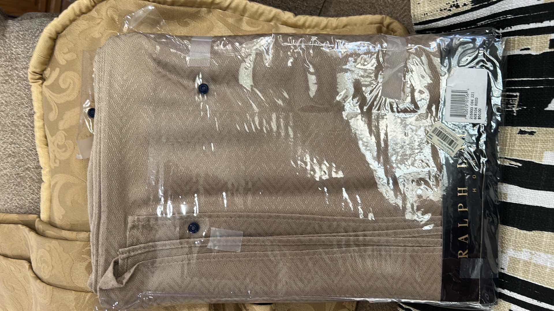 Photo 1 of HOME LINENS-RALPH LAUREN HOME NEW $100 PLUS MORE