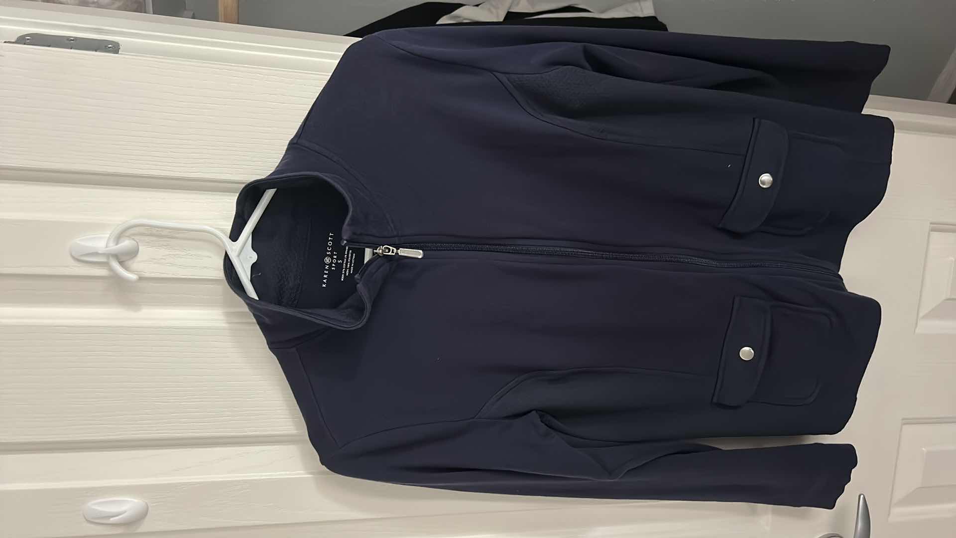 Photo 1 of MENS / WOMENS CLOTHING SIZE S/M