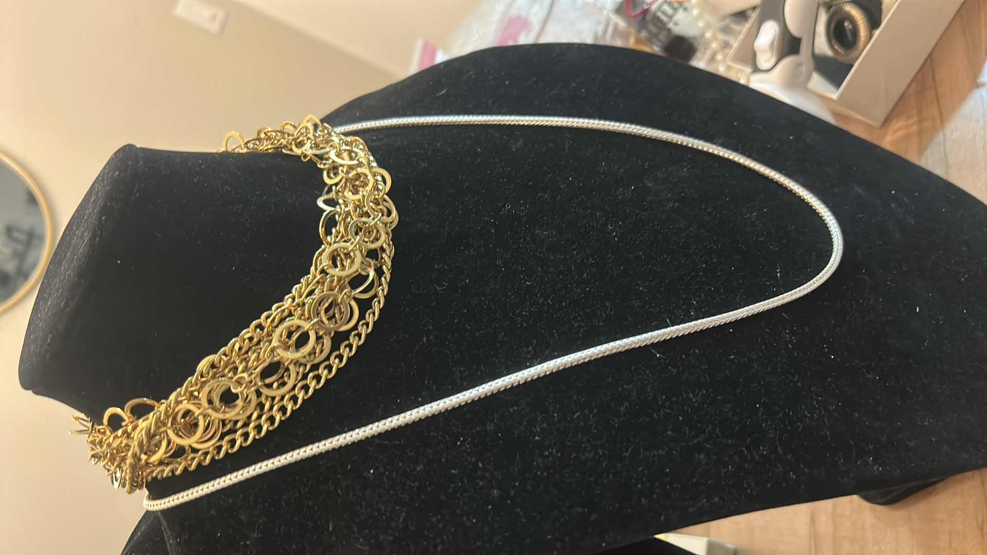 Photo 1 of 6 WOMENS NECKLACES