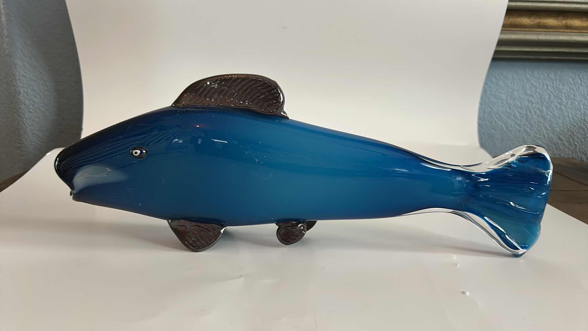 Photo 1 of BLENKO ART GLASS FISH SCULPTURE HAND-SIGNED BY DAVE OSBORNE, A RENOWNED MASTER GLASS ARTISAN WHO SPENT DECADES AT BLENKO GLASS COMPANY 14” x H5 1/4”