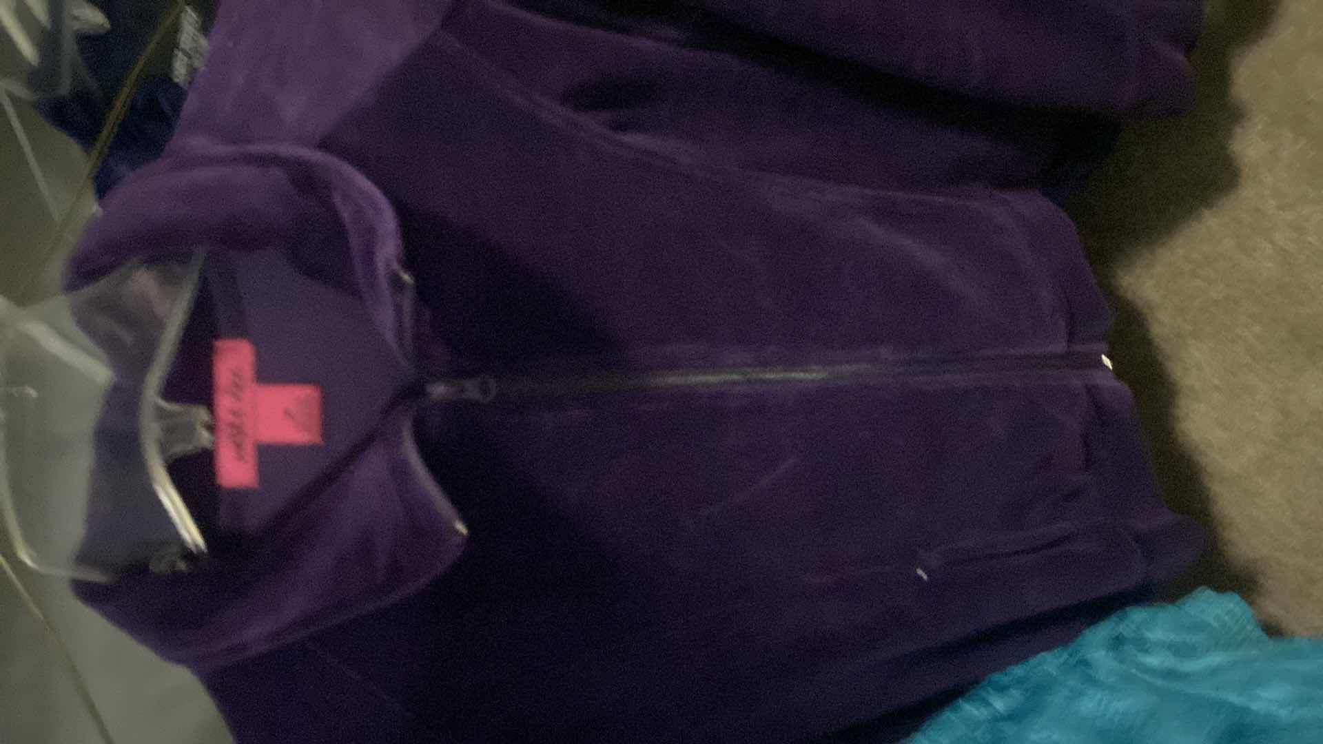 Photo 1 of 5-WOMEN’S TWO-PIECE SWEATSUIT SIZES SMALL & MEDIUM