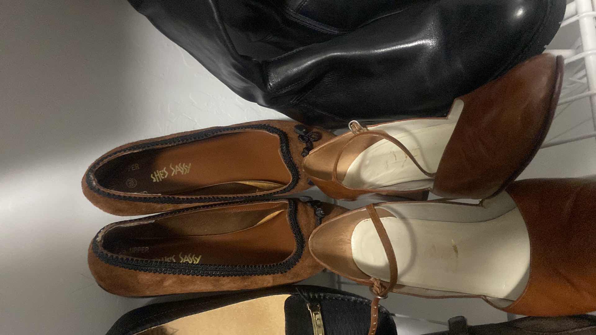 Photo 1 of 5-WOMEN’S SHOES SIZES 8 & 8 1/2