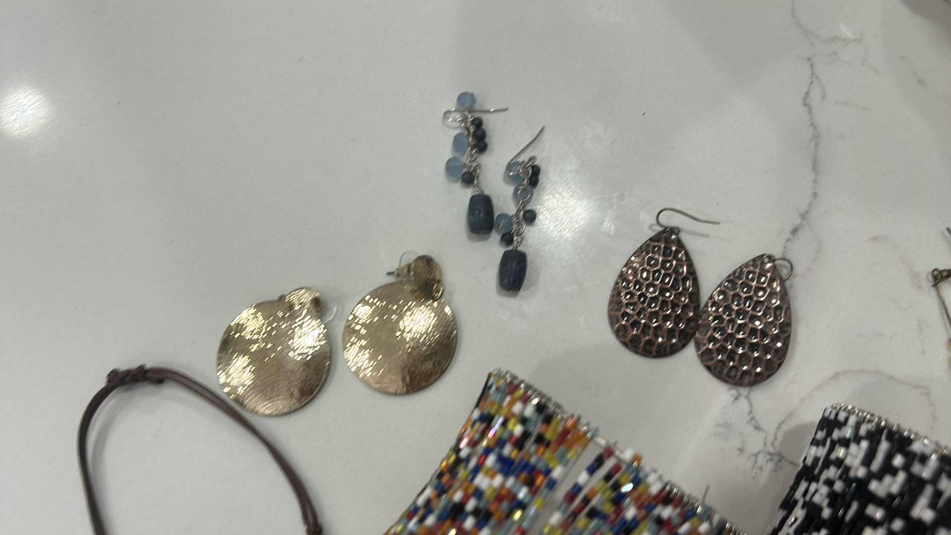 Photo 1 of BRACELETS AND EARRINGS
