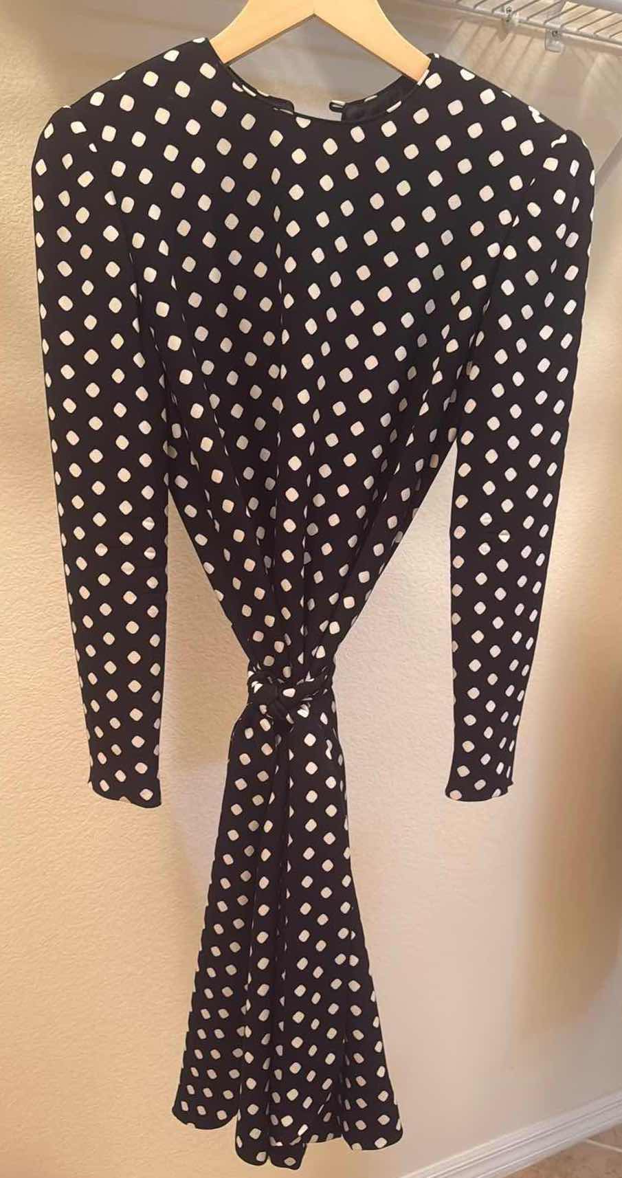 Photo 1 of DAVID HAYES BLACK & WHITE DRESS (SIZE M)