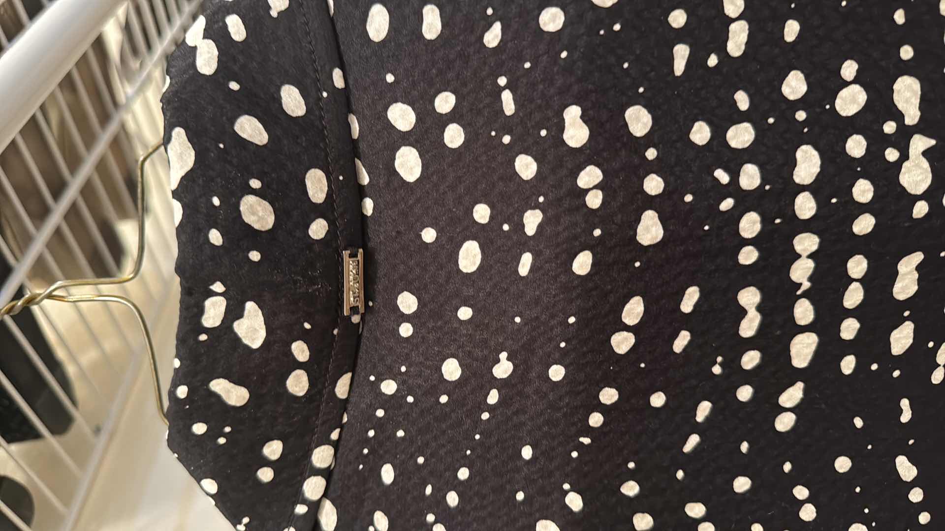 Photo 1 of ST JOHN DESIGNER BLACK & WHITE BLOUSE (6)