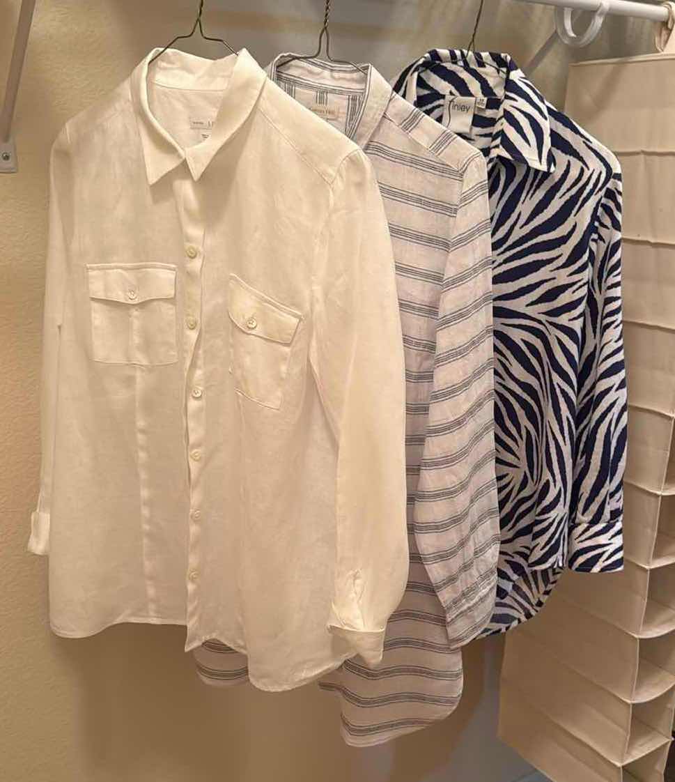 Photo 1 of 3-NAME BRAND COLLARED BUTTON UP BLOUSES (XS,S) - J JILL, GARNET HILL, TINLEY