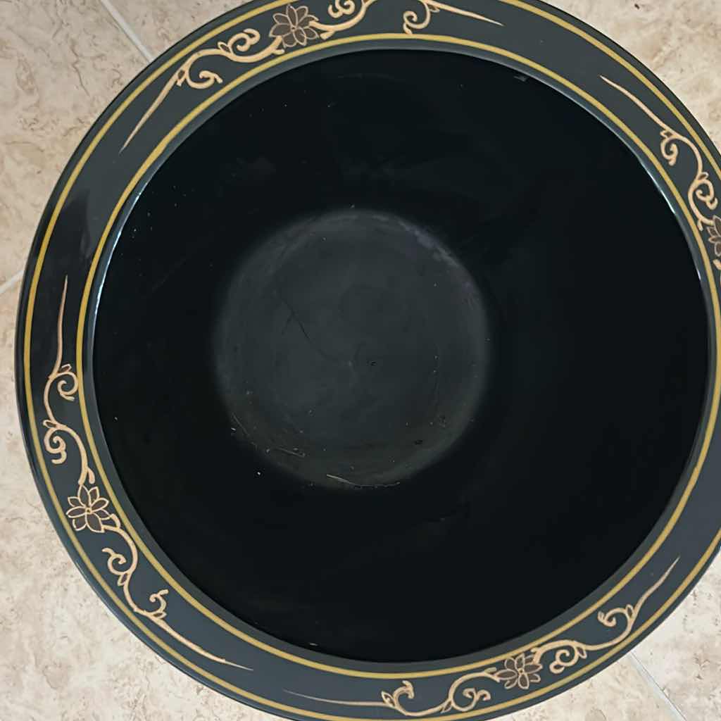 Photo 1 of DECORATIVE ASIAN STYLE PORCELAIN FISHBOWL PLANTER
W18" H 15"
