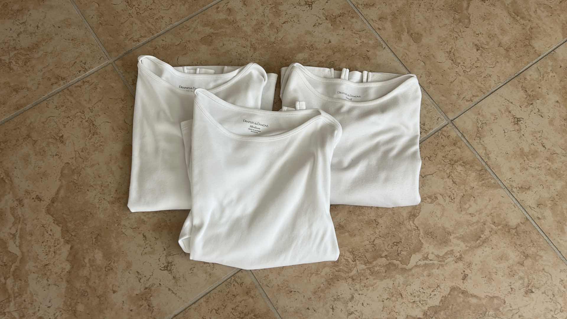 Photo 1 of 3 DRAPERS AND DAMONS 3/4 SLEEVE TOPS SIZE S/M