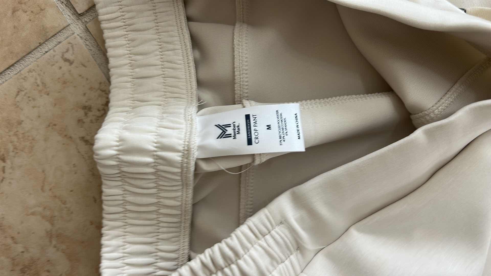 Photo 1 of 2 PAIRS MAKERS MARK CROP PANTS SIZE MED