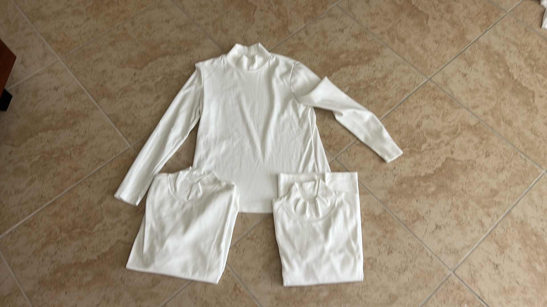 Photo 1 of 2 LONG SLEEVE COLDWATER CREEK WHITE MOCK NECK TOPS SIZE MED