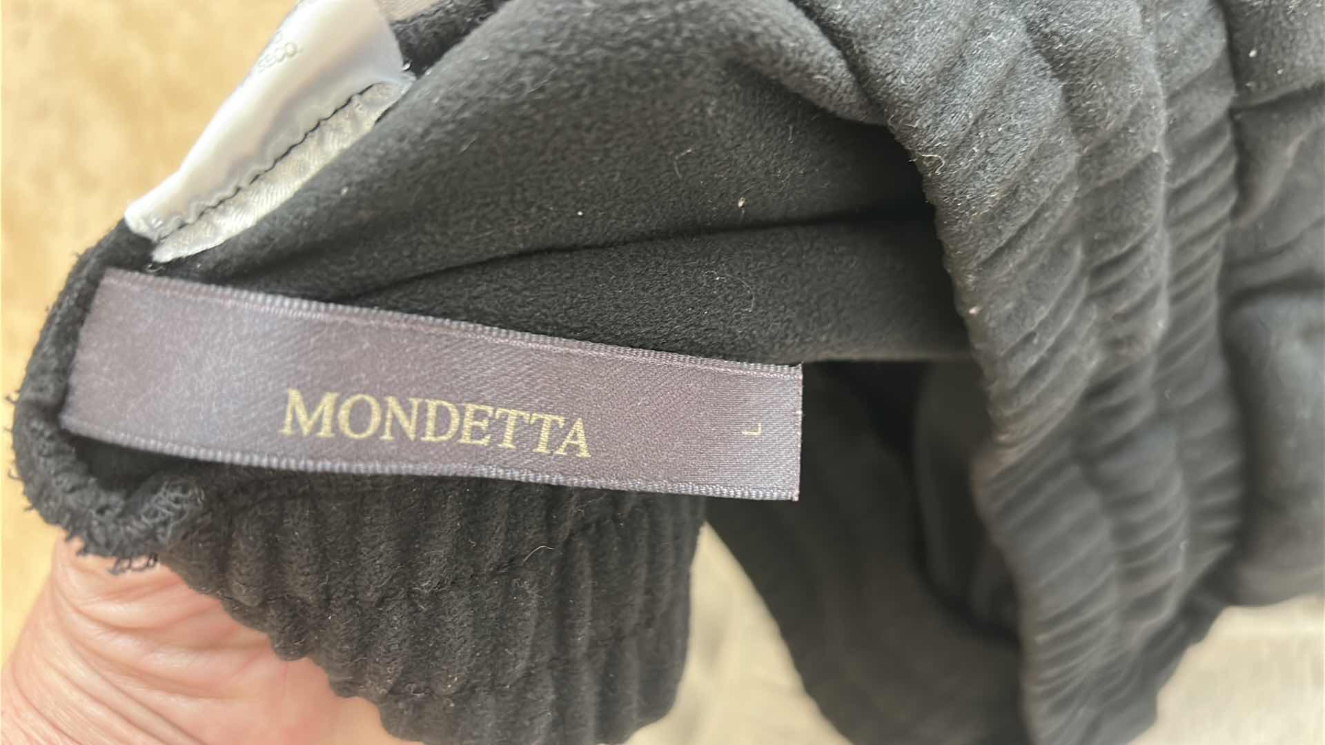 Photo 1 of 2 PAIRS SWEATPANTS DSG & MONDETTA SIZE M/L