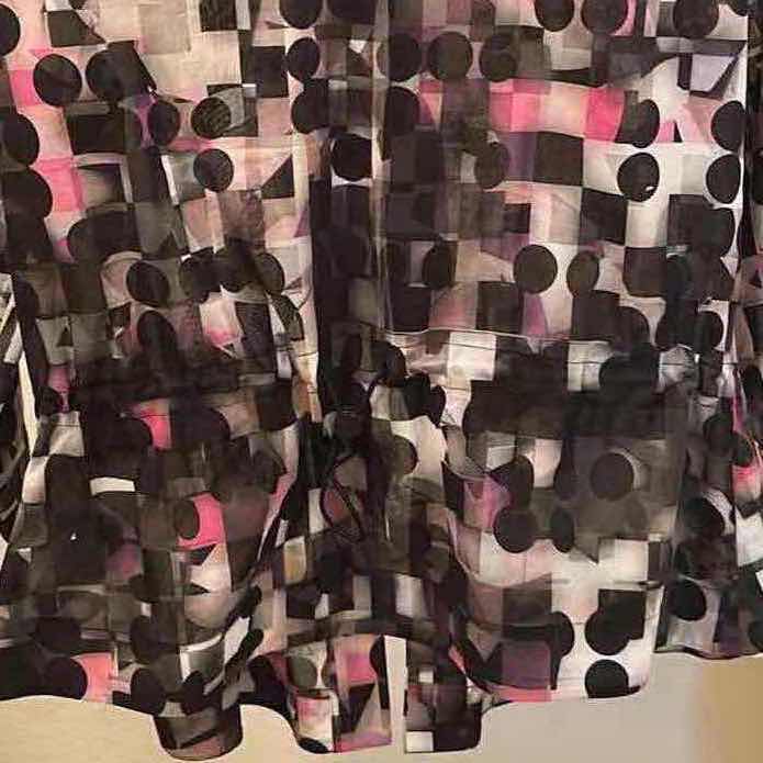 Photo 1 of AKRIS PUNTO GEOMETRIC BUTTON DOWN BLOUSE SIZE 8